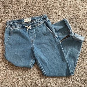 Abercrombie Kids Relaxed Pull-on Taper Jean
